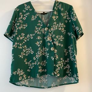 Dynamite cropped floral T-shirt